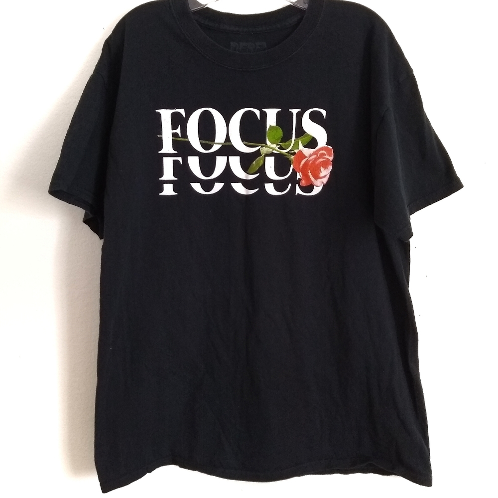 Rebel Society Focus T-shirt size Large